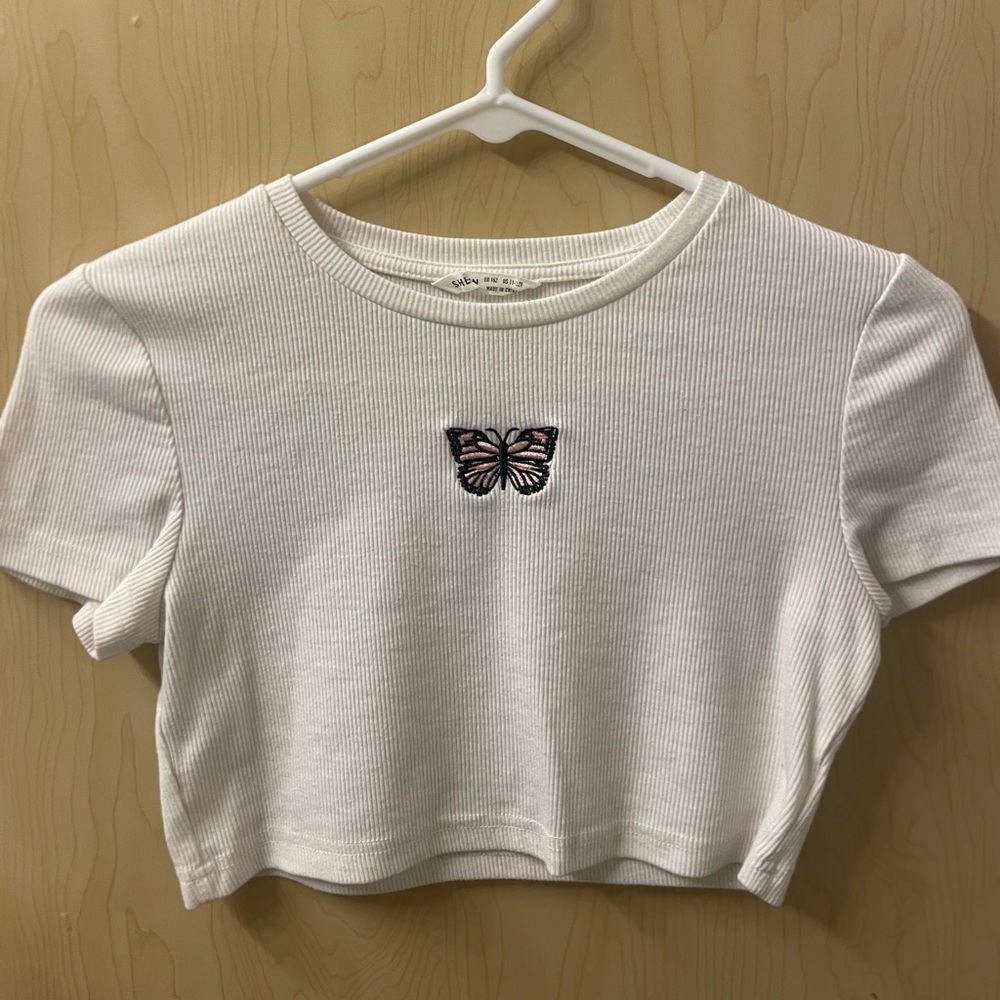 Butterfly crop tee